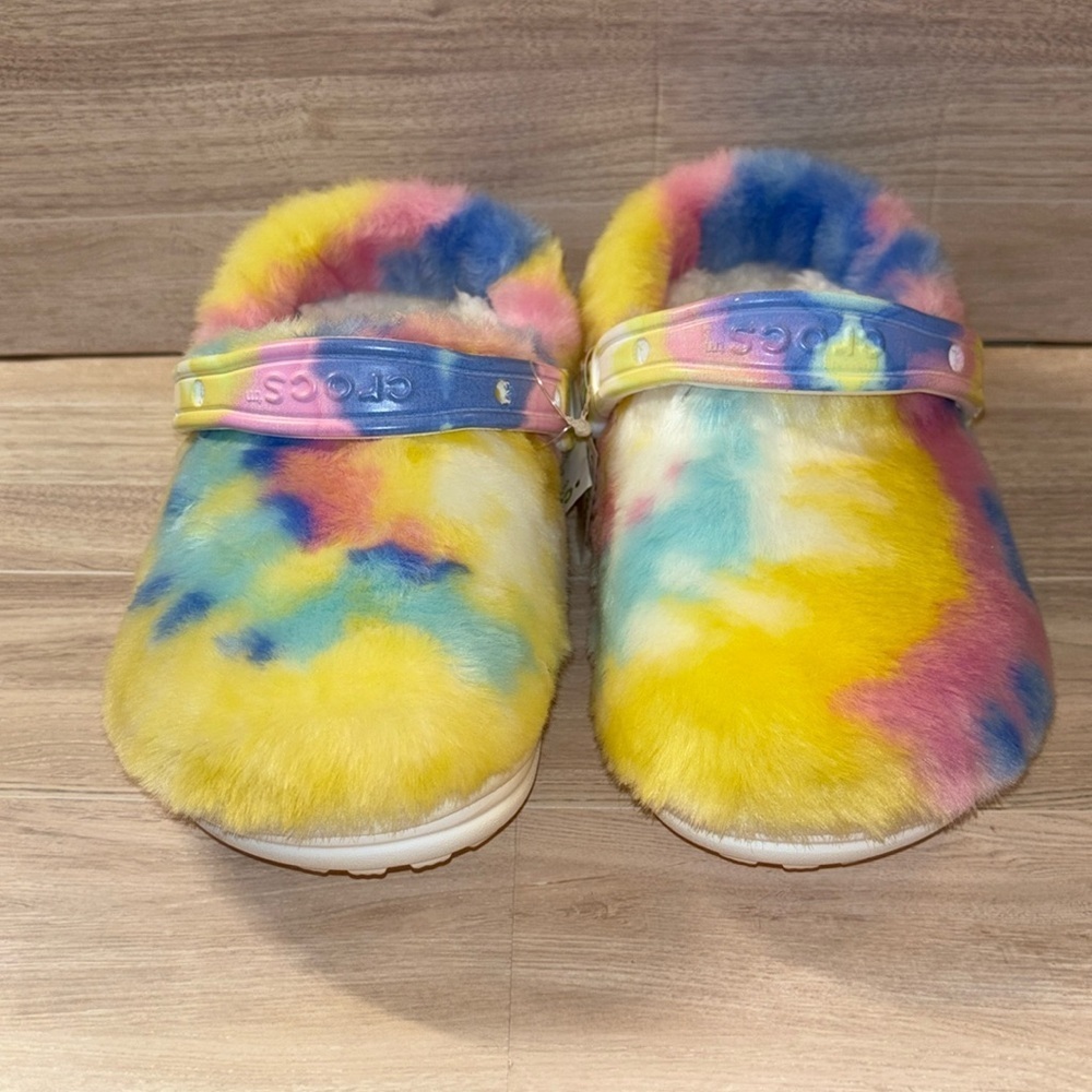 Crocs fur sure clogs